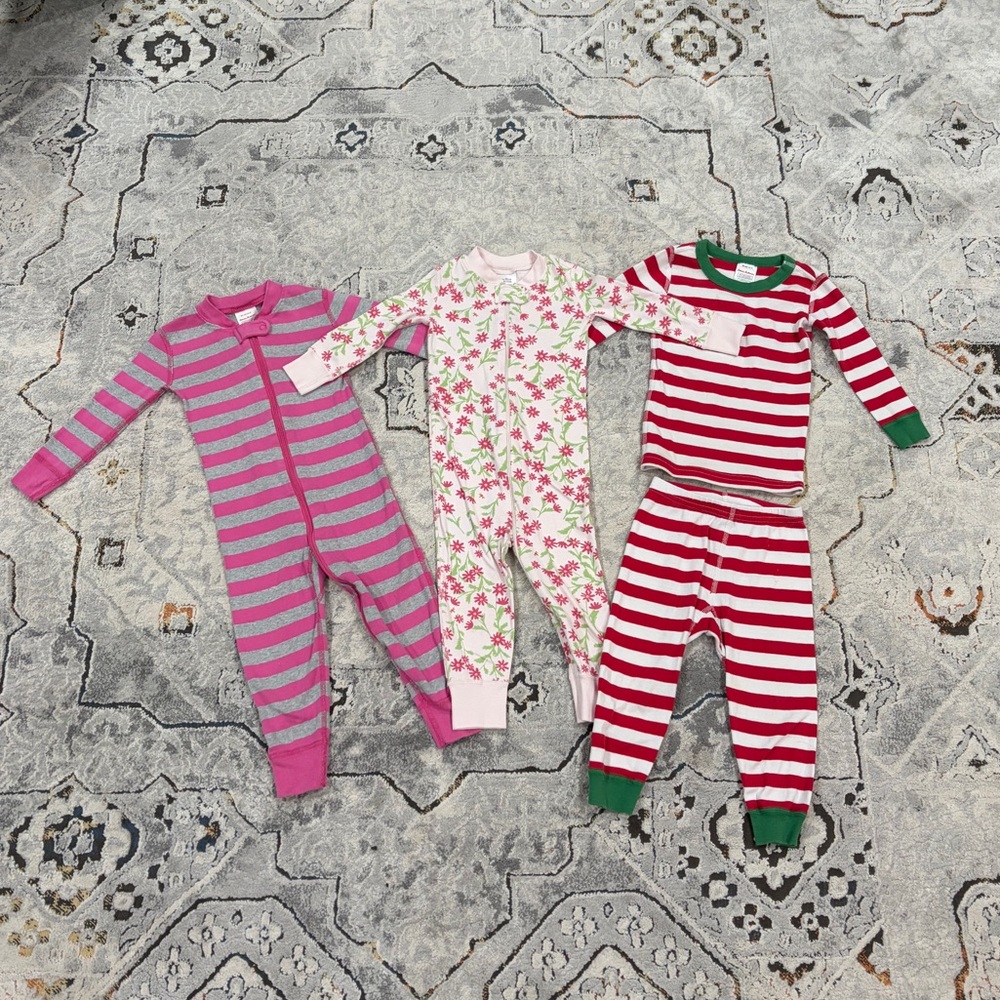Hanna Andersson 2T pajama bundle